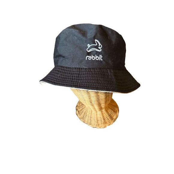 Reversible Rabbit Embroidery Bucket Hat Black White Unisex One Size - Picture 1 of 8